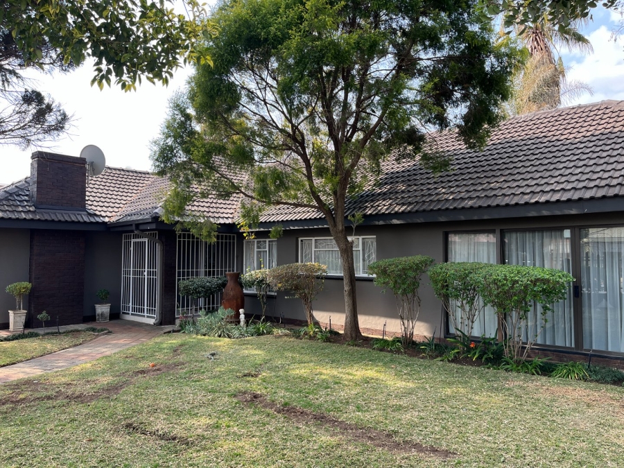 3 Bedroom Property for Sale in Potchefstroom North West